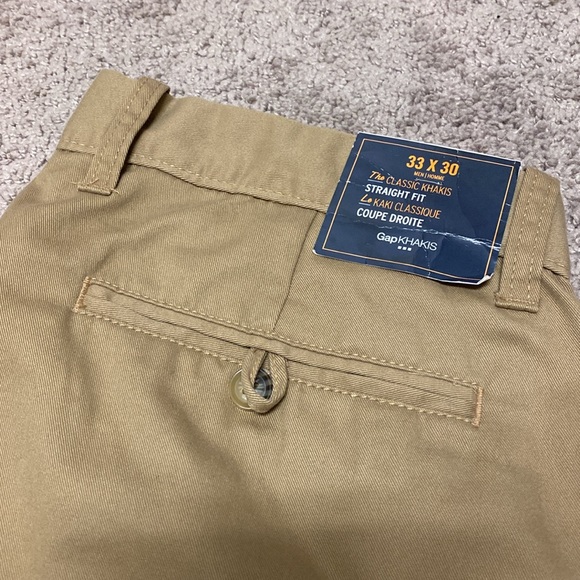 Gap Khakis Classic Straight Fit - Picture 2 of 5